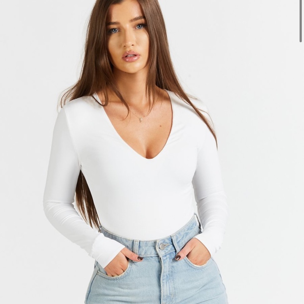 Long Sleeve V-Neck Bodysuit - Snap closure